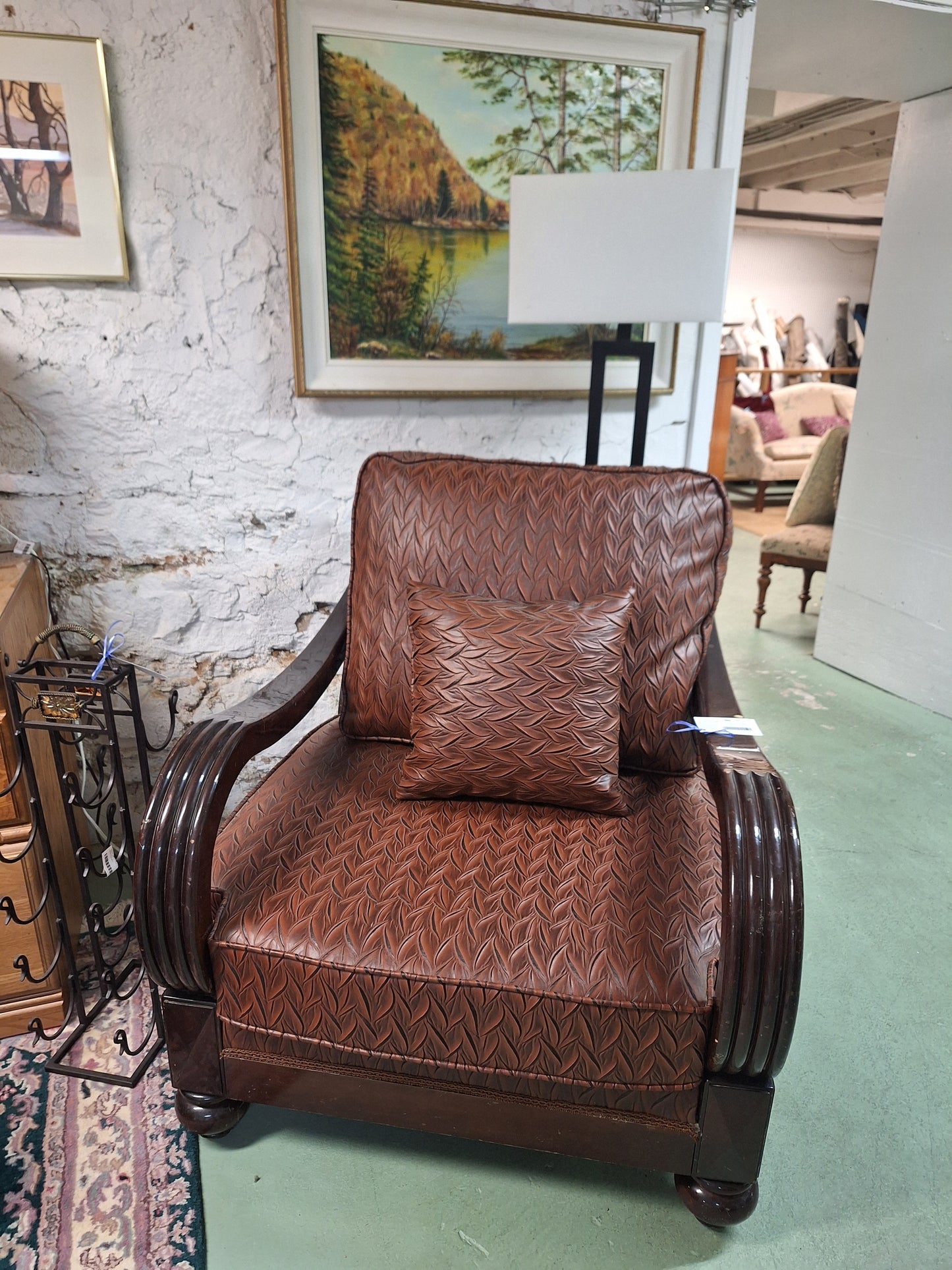 Unique! Large Accent Chair