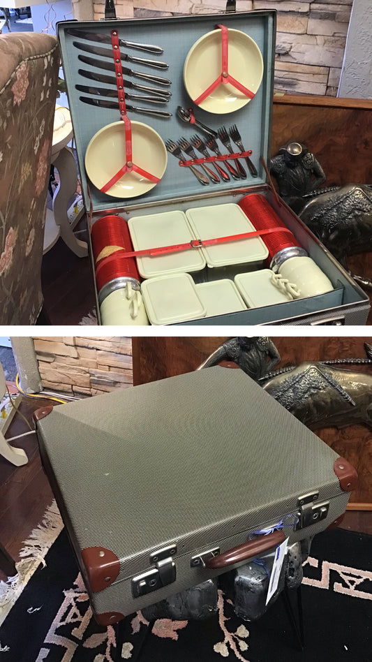 Vintage 1950's Suitcase Picnic Set for 6