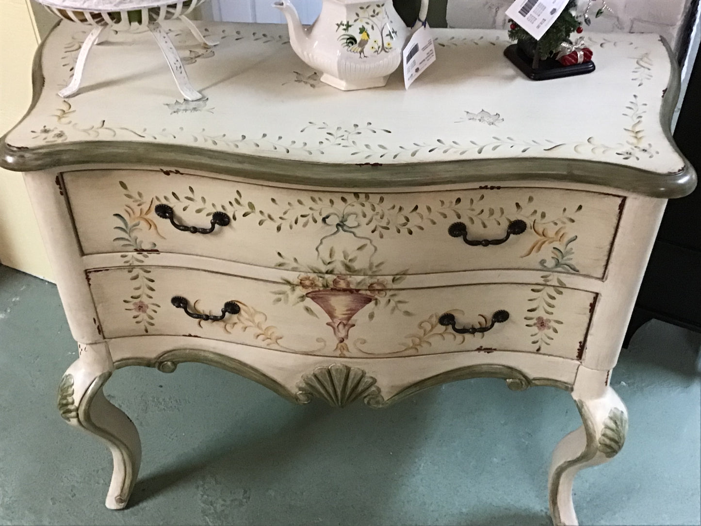 Italian Rococo Chest of Drawers