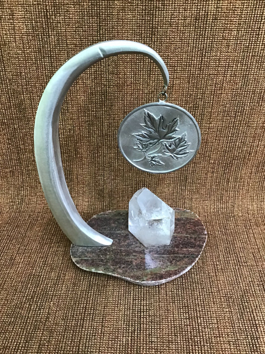 Decorative Piece w Crystal Base