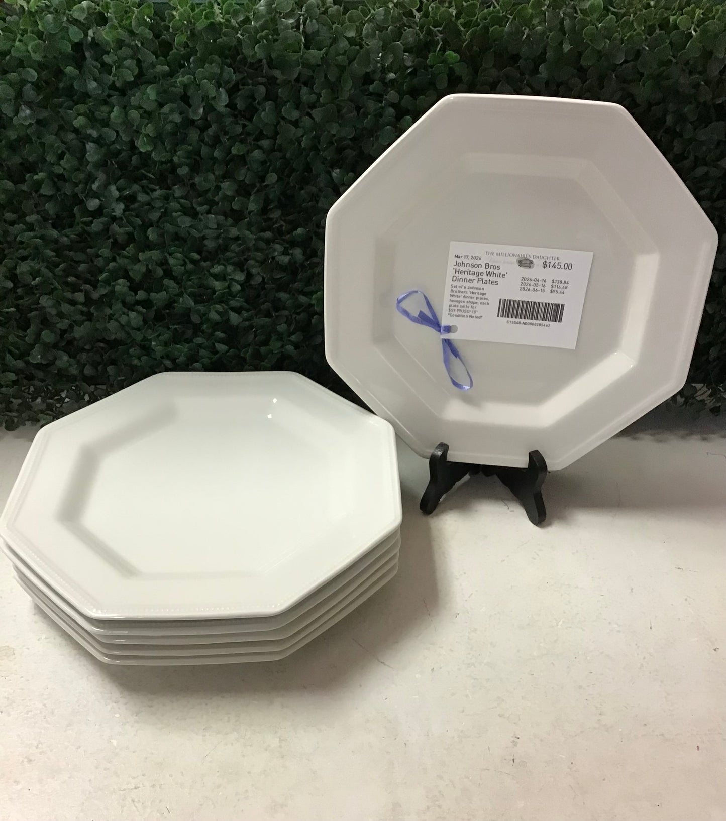 Johnson Bros 'Heritage White' Dinner Plates
