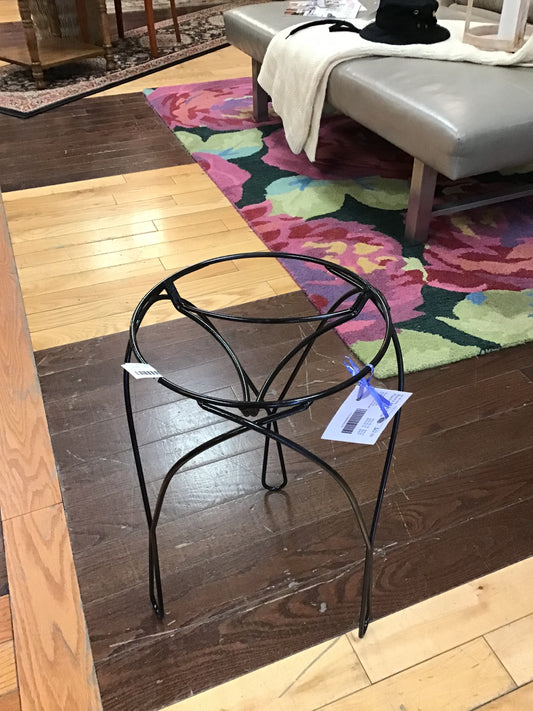 Round Black Metal Planter Stand