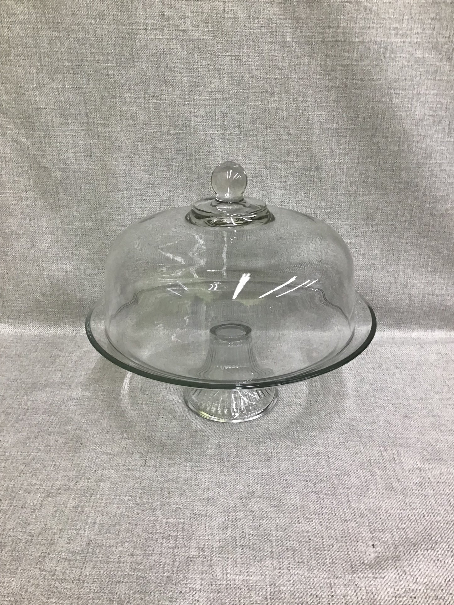 Elegant Glass Cake Stand w Dome Lid