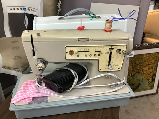 Antique Singer Sewing Machine- Portable
