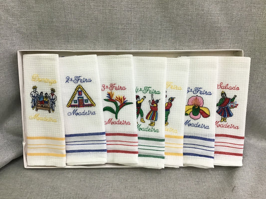 7 Tea Towels (New)