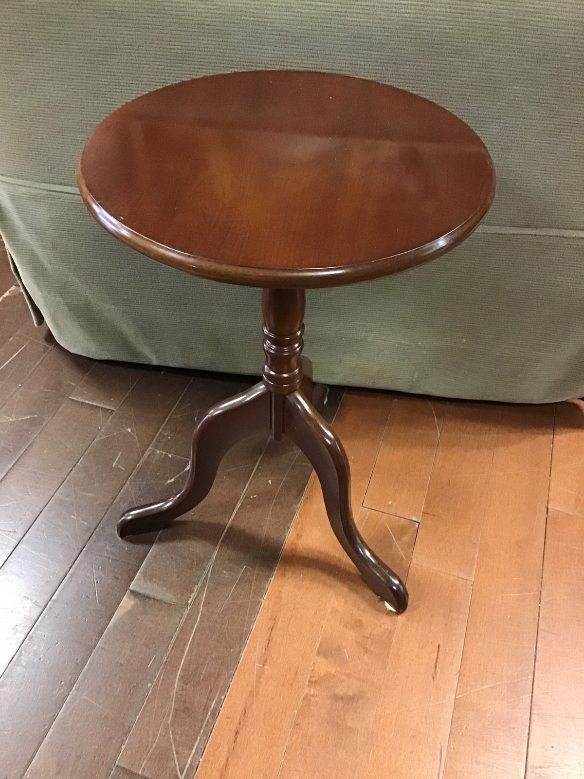 BOMBAY Accent Table/Plant Stand
