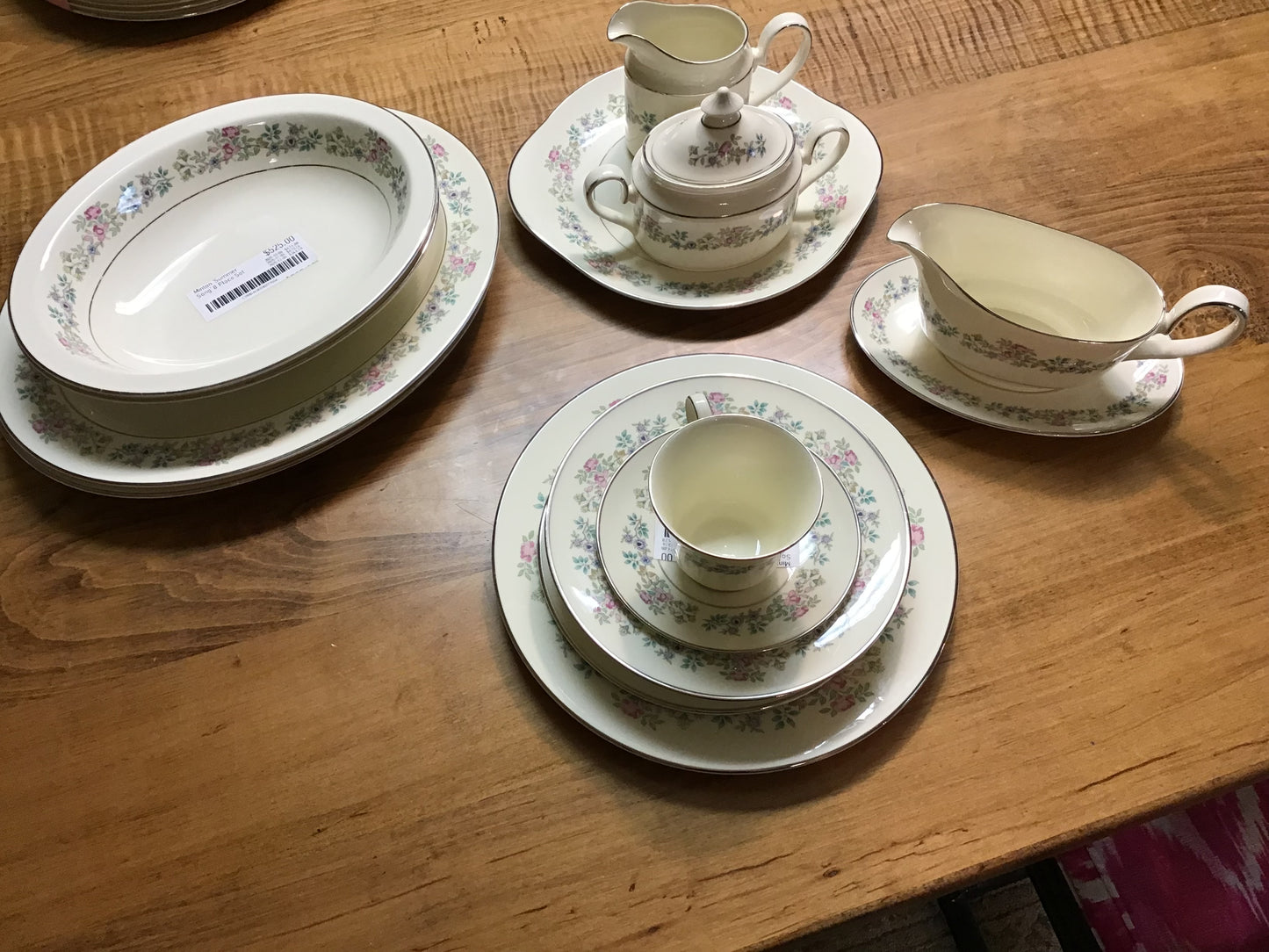 Minton 'Summer Song' 8 Place Set