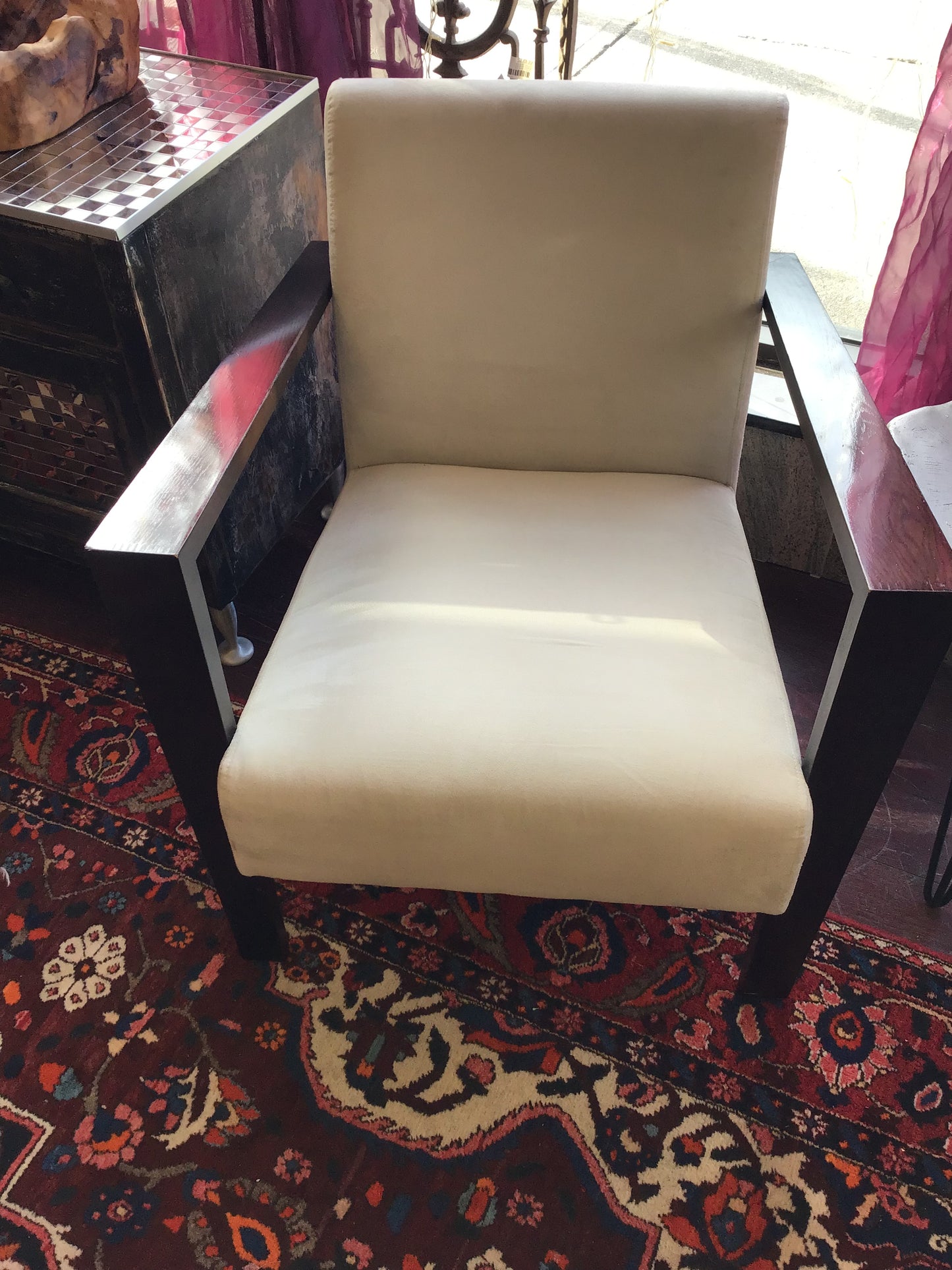 ELTE Modern Upholstered Armchair