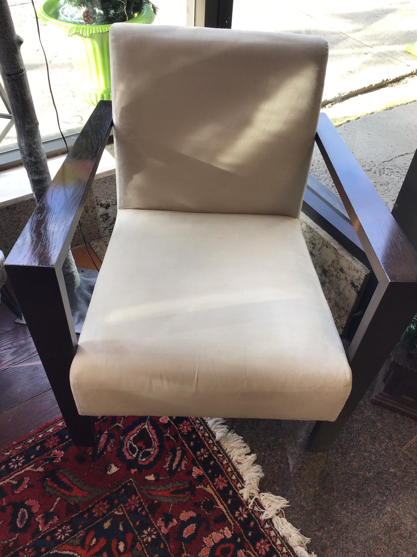 ELTE Modern Upholstered Armchair