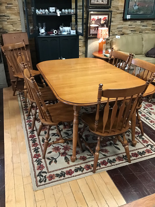 Maple Dining Set w 6 Chairs
