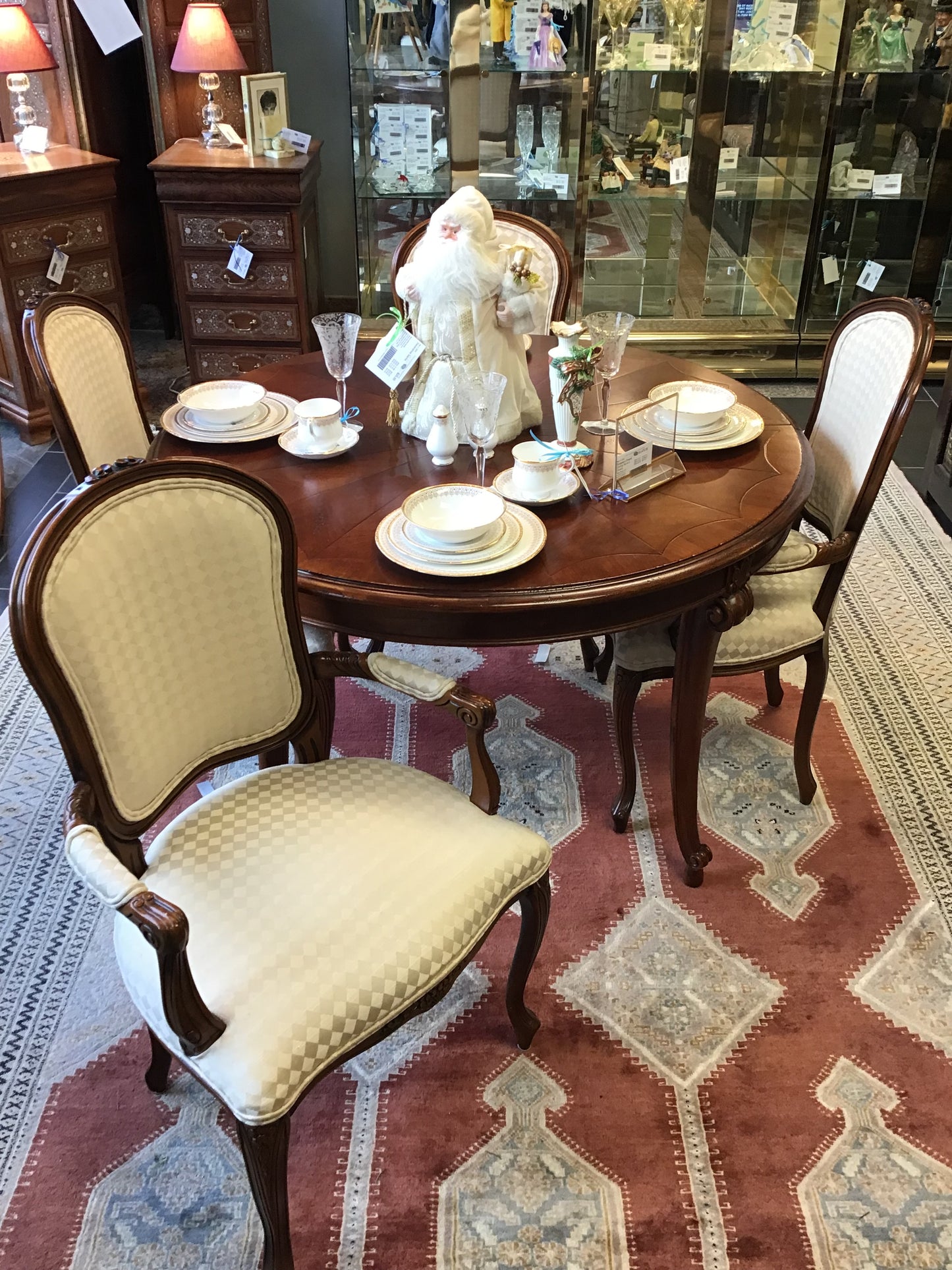 Gorgeous Drexel Dining Set w 4 Chairs