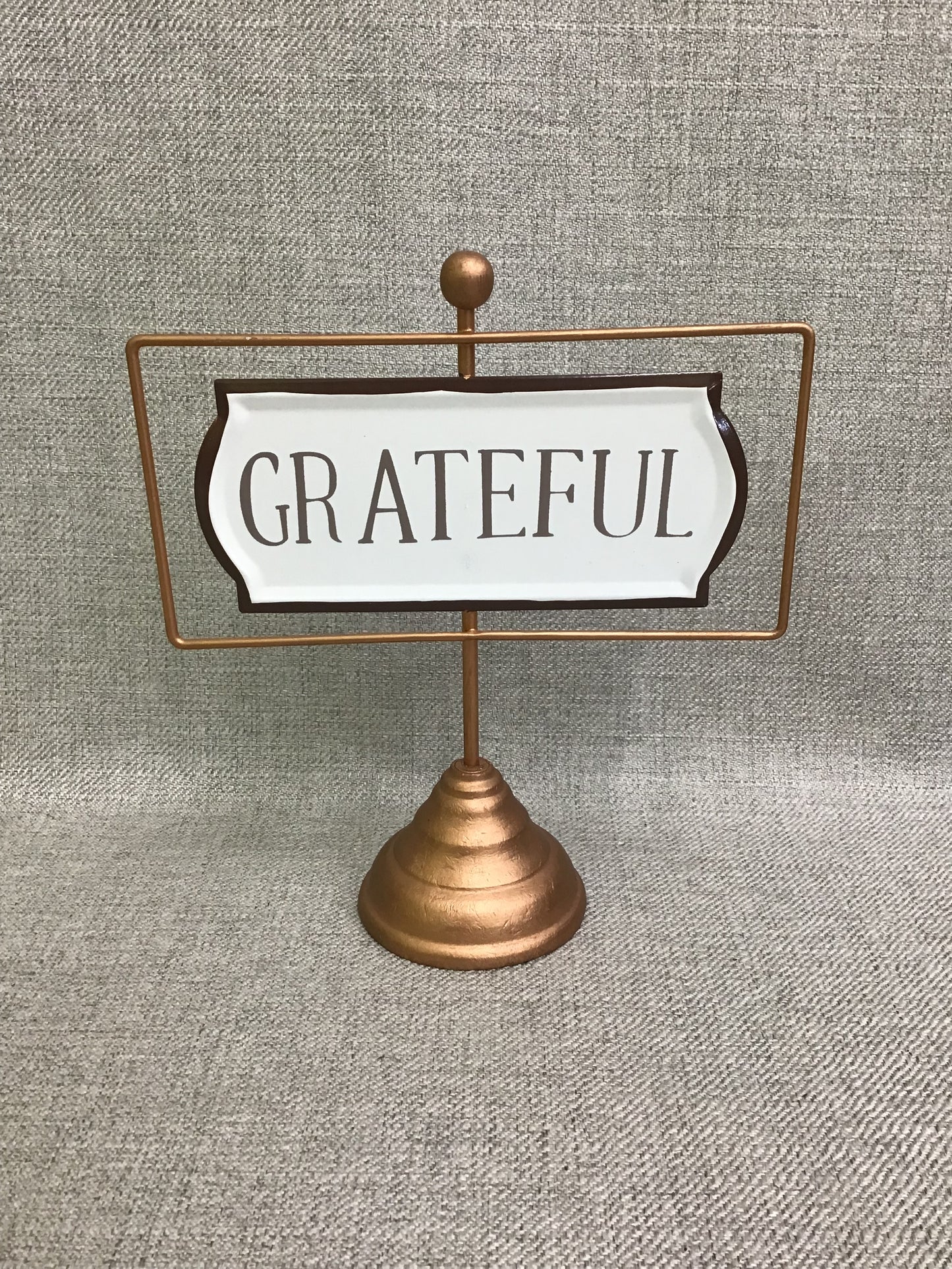 New! 'Grateful' Decorative Table Sign