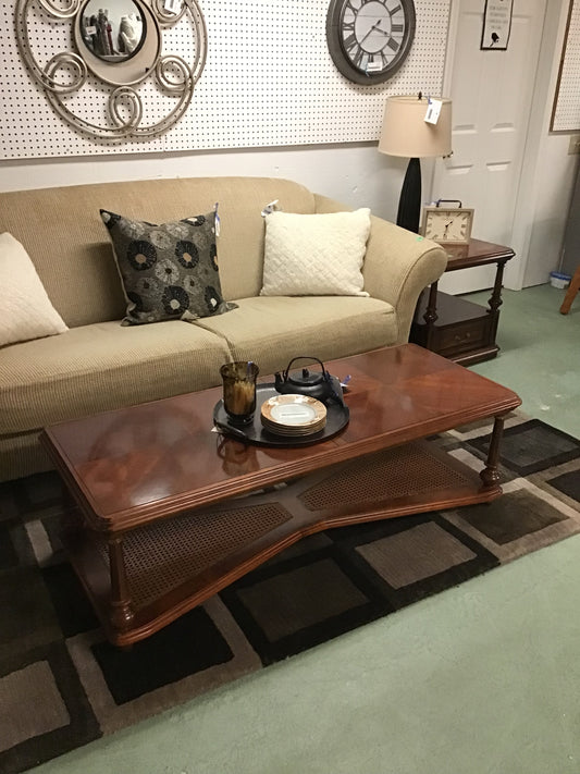 Meubles Strathrow Furniture Coffee Table