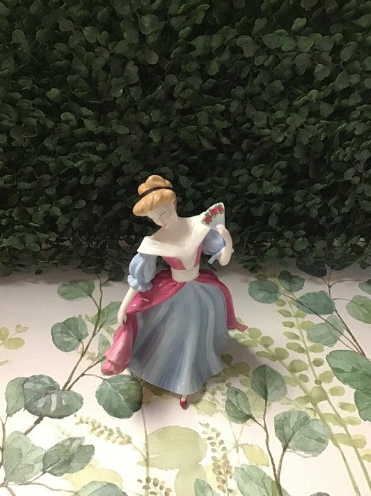 Royal Doulton Figurine 'Pretty Ladies Amy'
