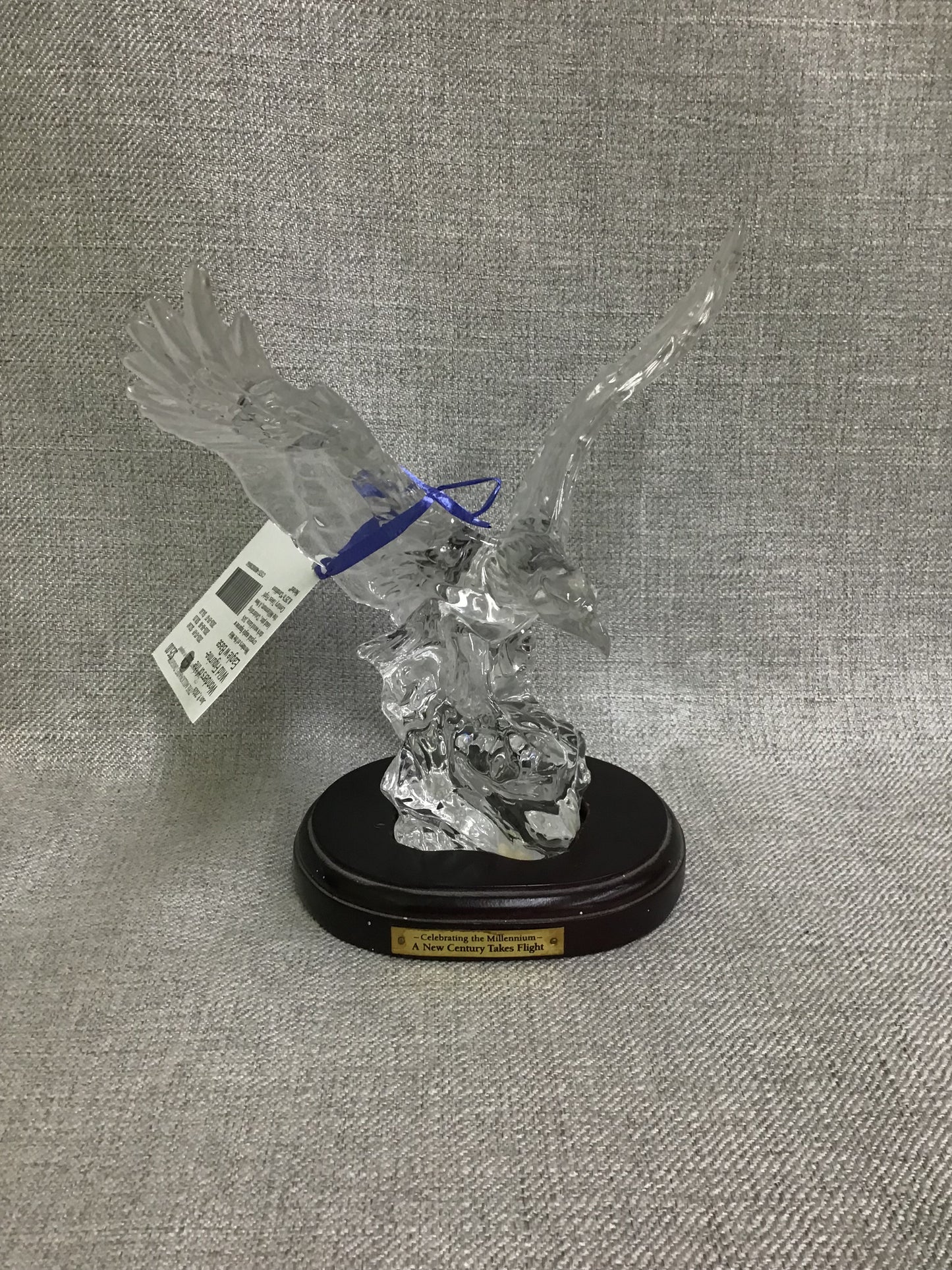 Wonders of the Wild Figurine- Eagle w Base
