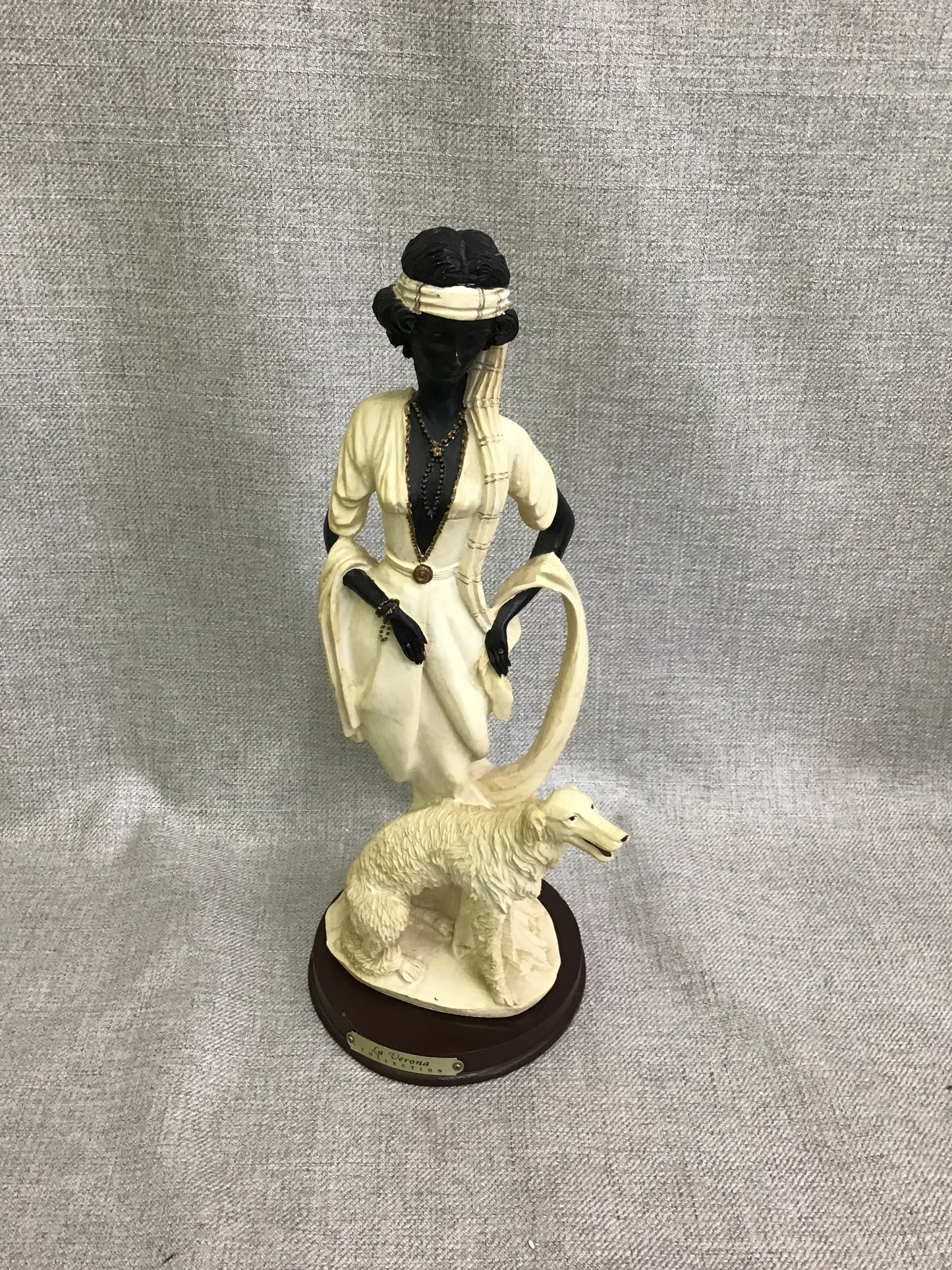 La Verona Collection Figurine