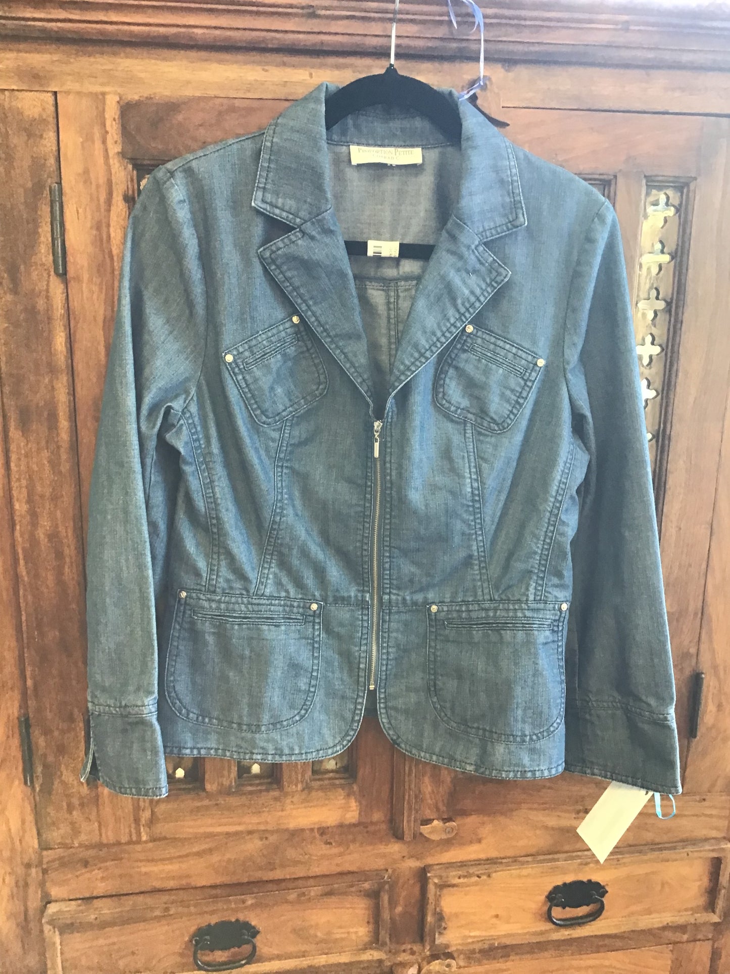 Stylish Light Jean Jacket