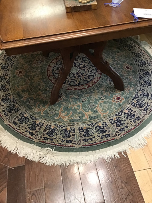 Round Fringed Area Rug