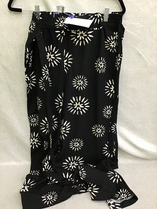 Givingz Flowy Black Pants With Floral Design