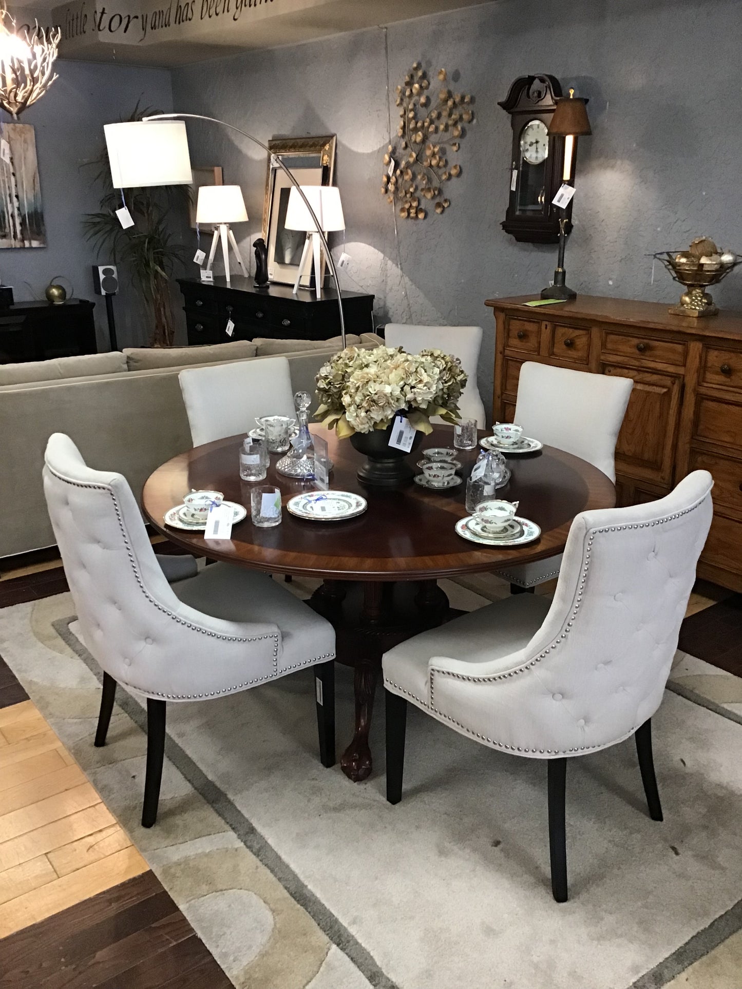 Gorgeous Clawfoot Dining Set