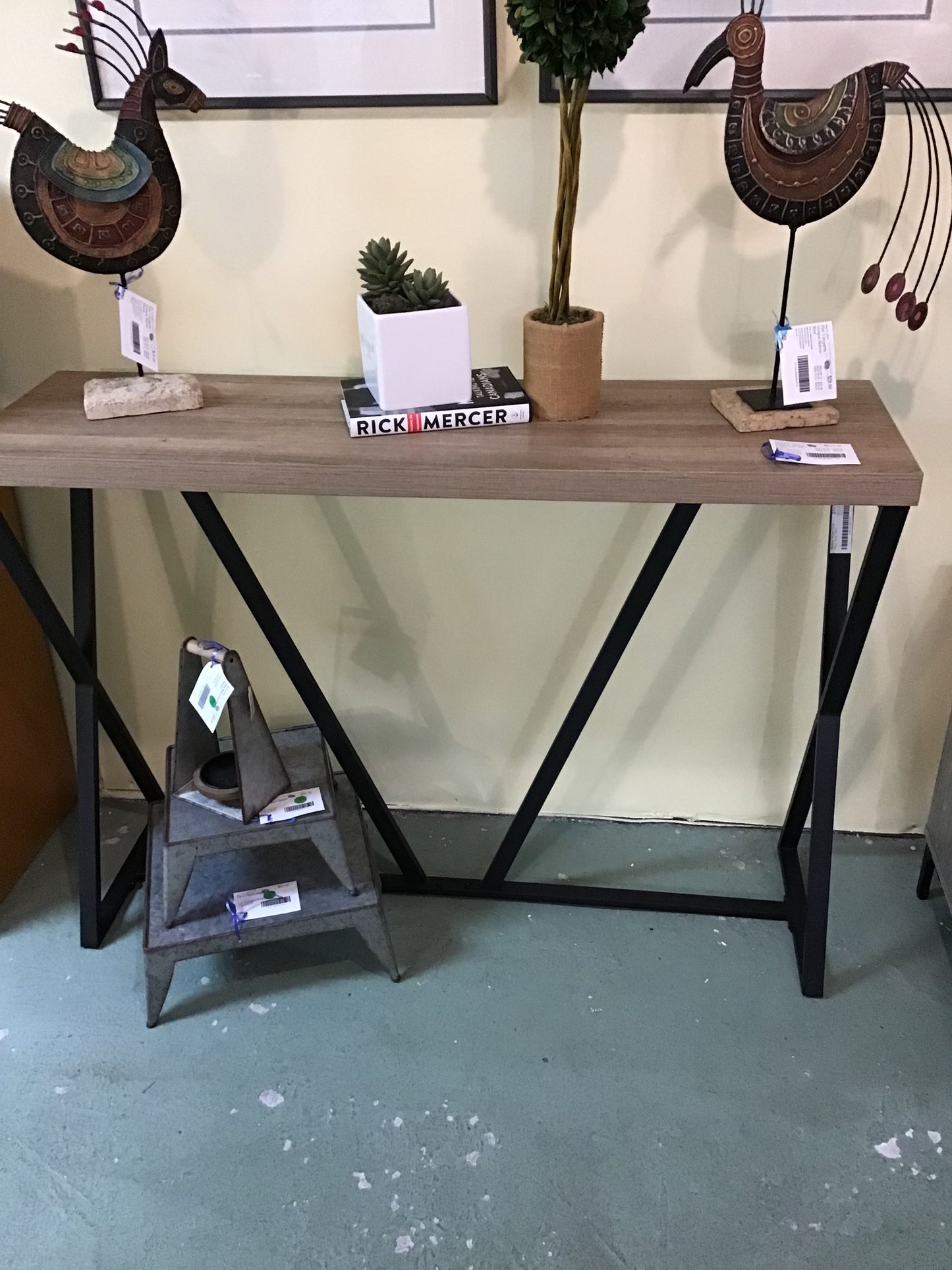 Modern 'Homy Casa Hess' Sofa Table
