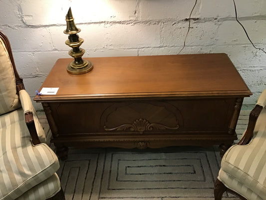 Knechtel Lane Cedar Trunk