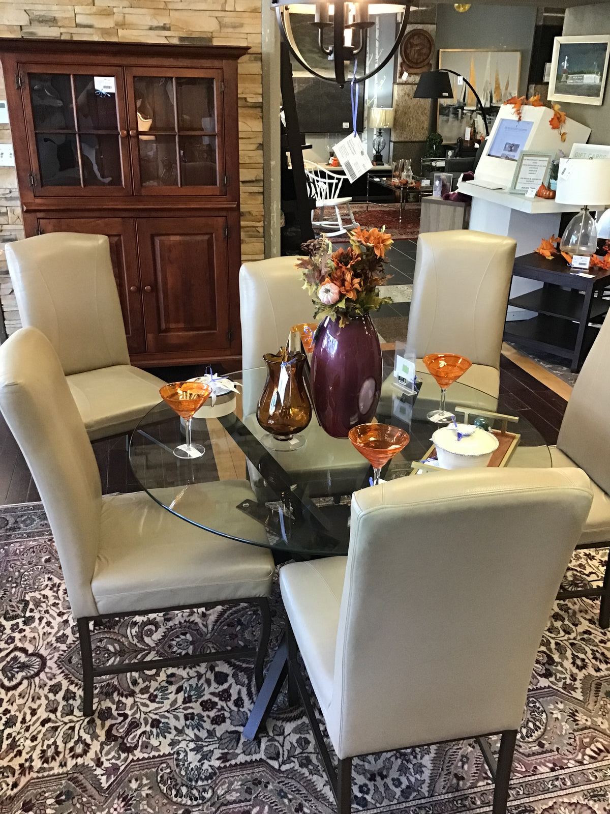 Round Glass Topped Dining Set w Chairs
