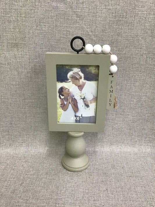 Wood Frame on Pedestal (New)