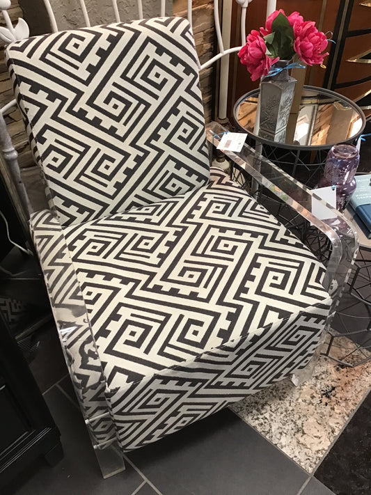 Modern Vera Geometric Chair