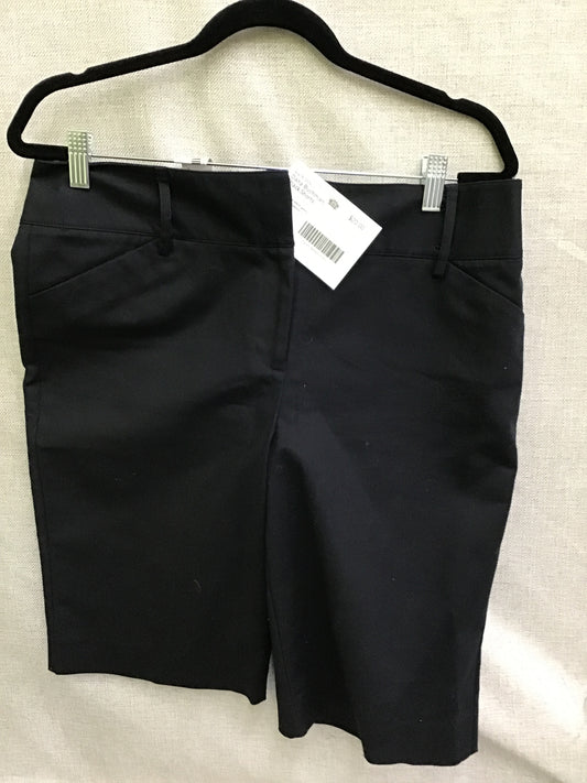 Dana Buchman Black Shorts