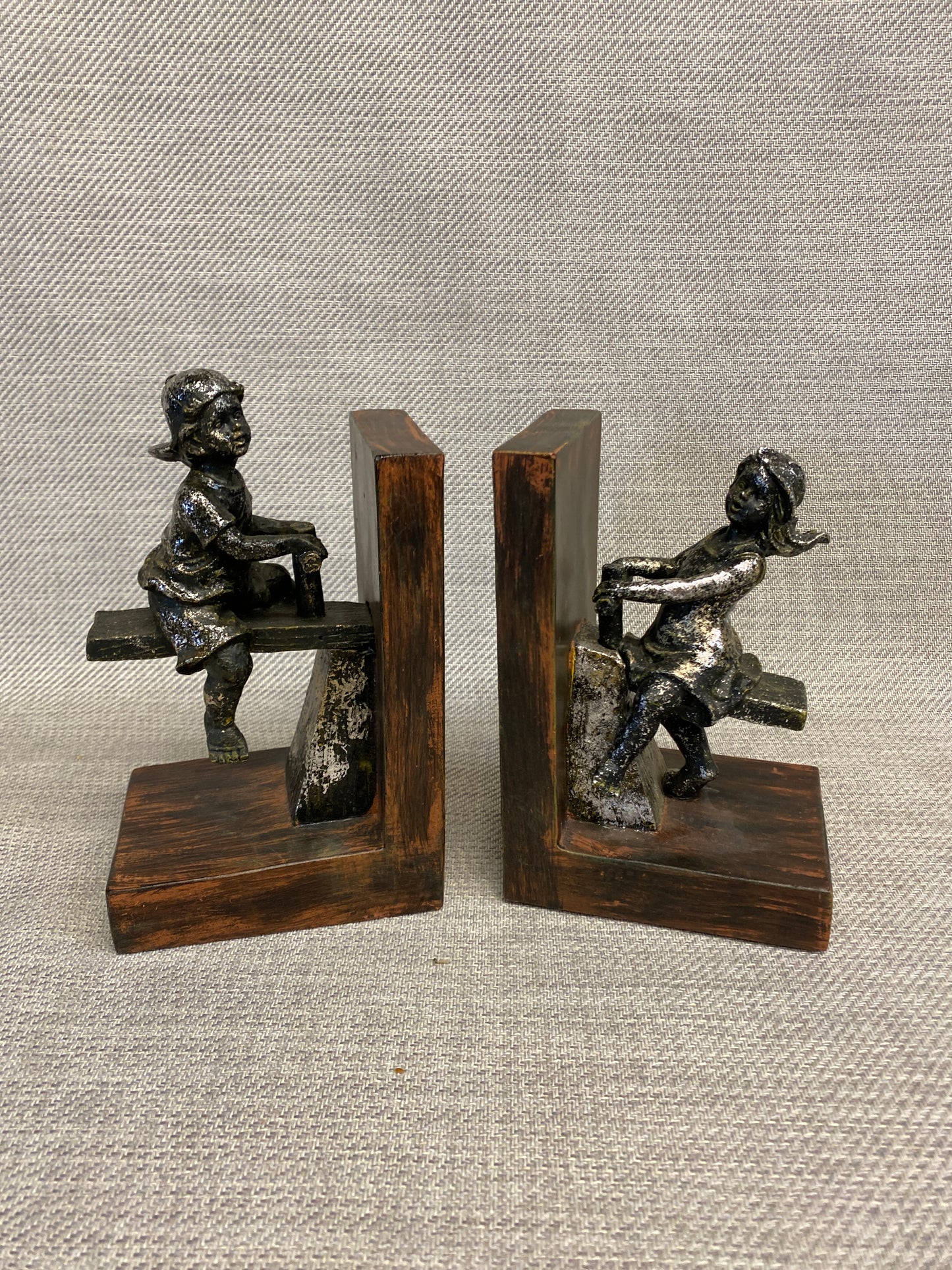 PAIR Polystone Bookends - Teeter Totter