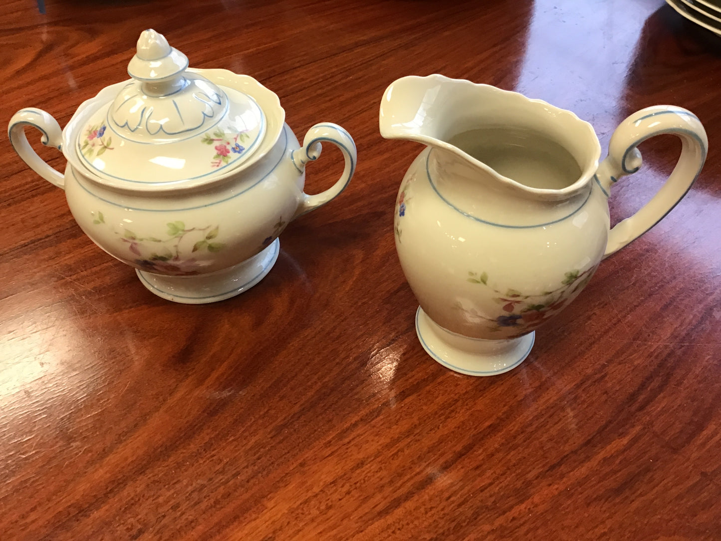 'Winesap' Royal York China Cream & Sugar