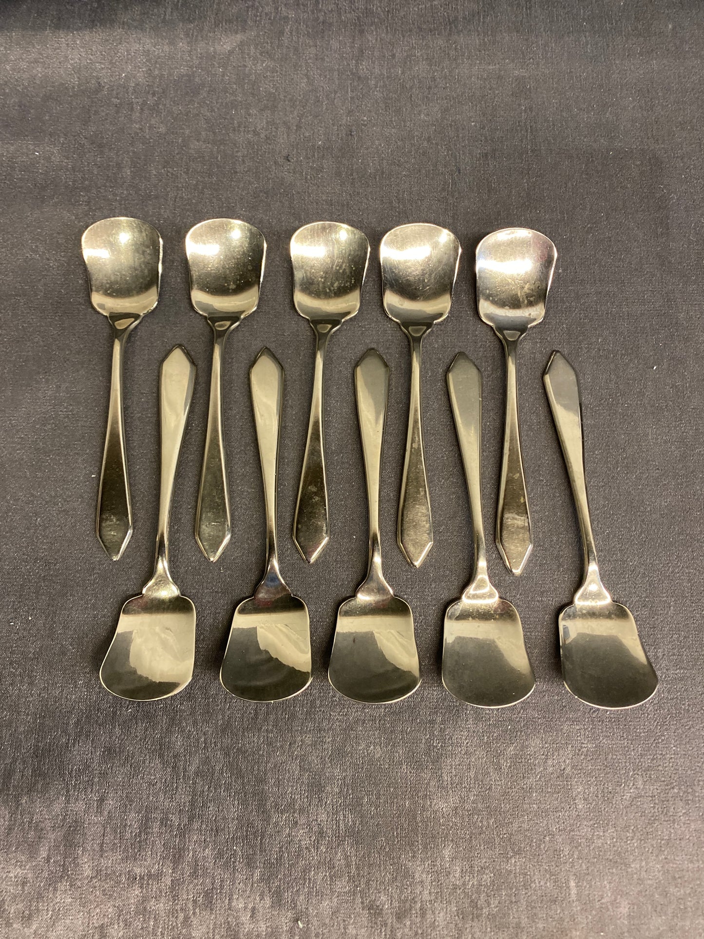 Set 10 Silverplate Fruit Spoons