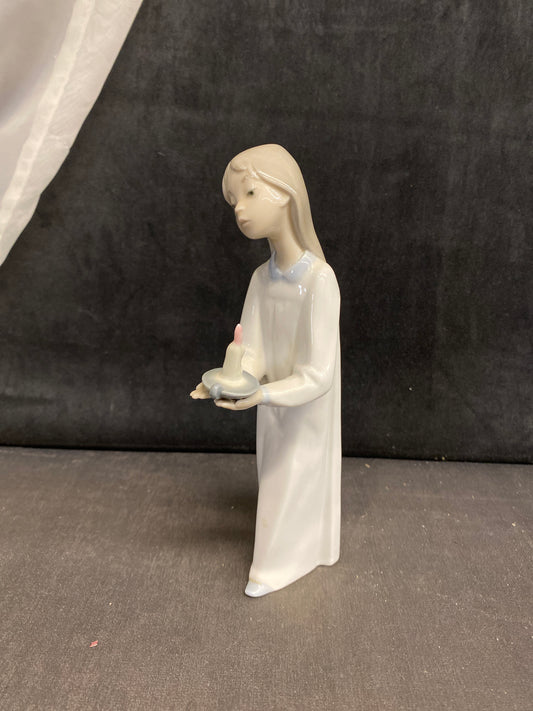 Lladro Figurine - Girl With Candle