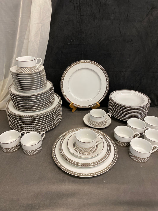 Mikasa China - 5PC Setting For 11 +