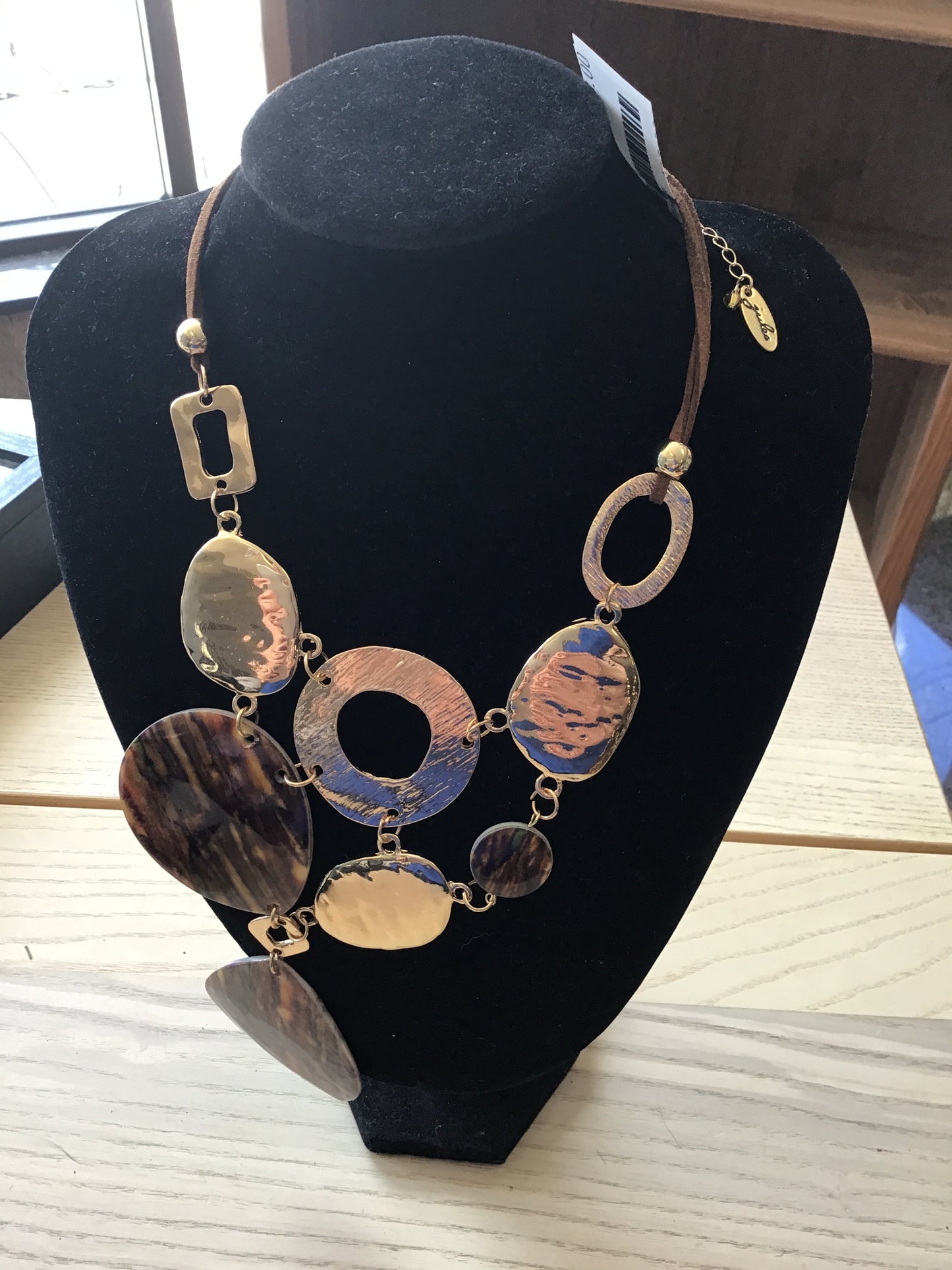 'Julia' Pretty Necklace