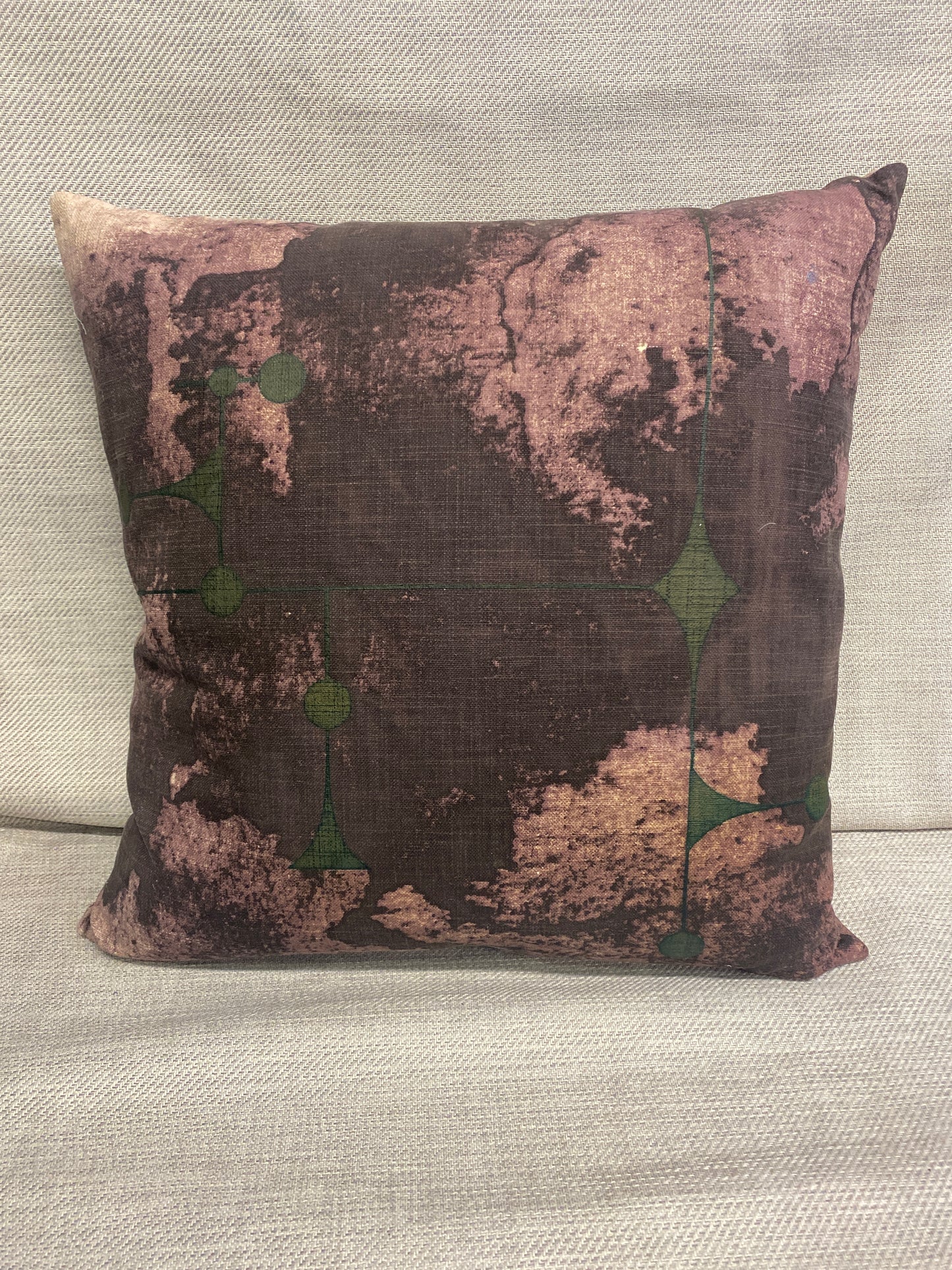 House Doctor Cushion - Aubergine