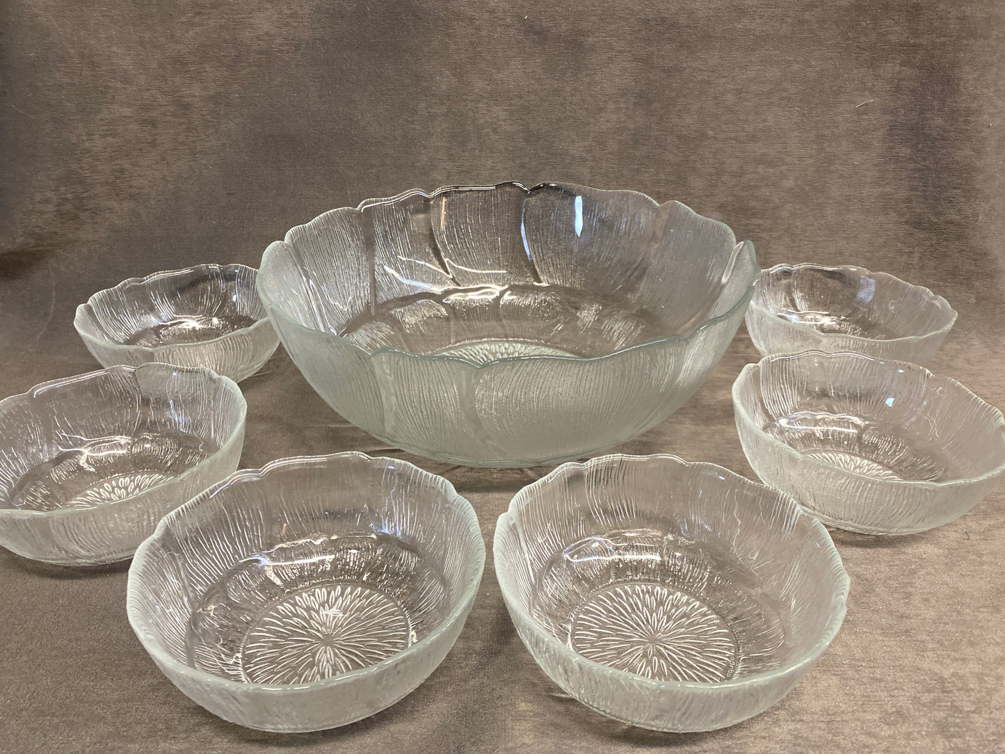 7PC Arcoroc "Fleur" Salad Set