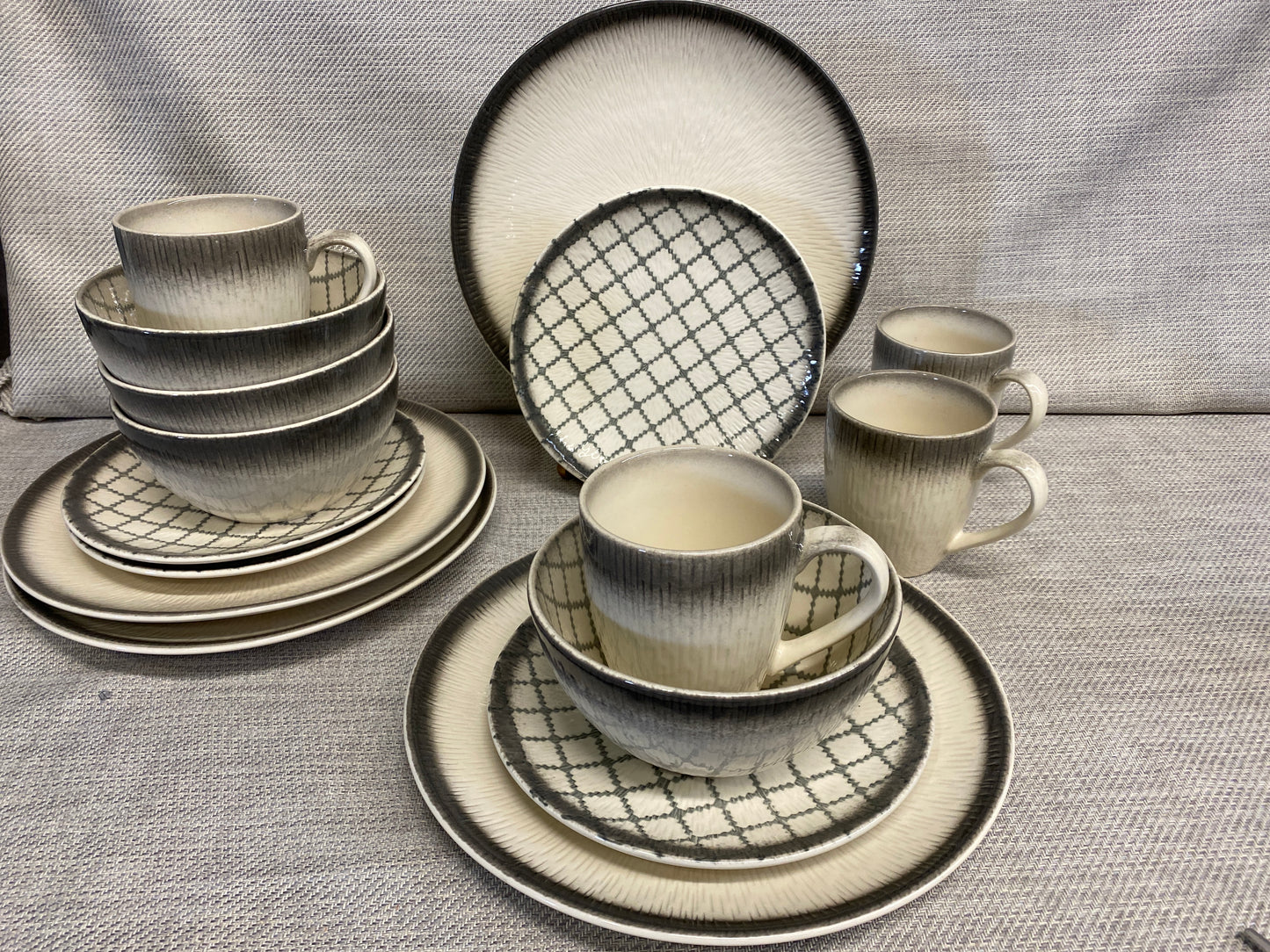 Bowring Dishes - 4PC Setting For 4