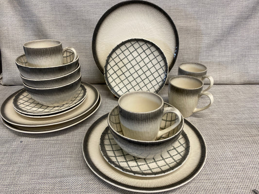 Bowring Dishes - 4PC Setting For 4