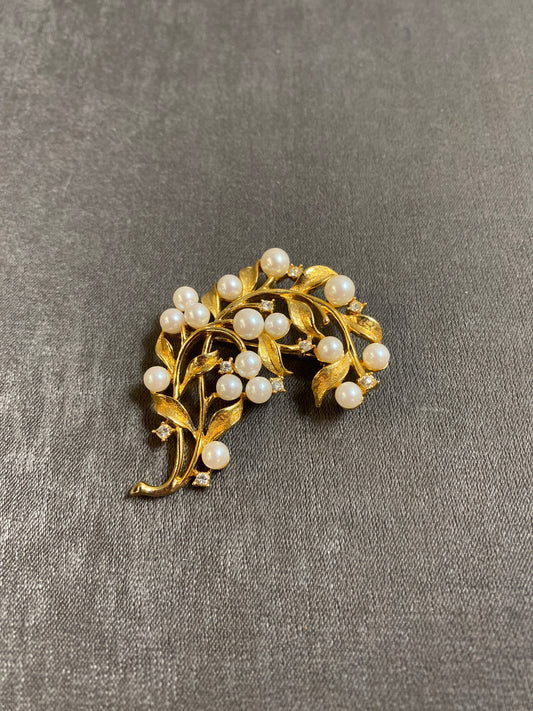 Vintage Brooch - Gold Tone Leaf