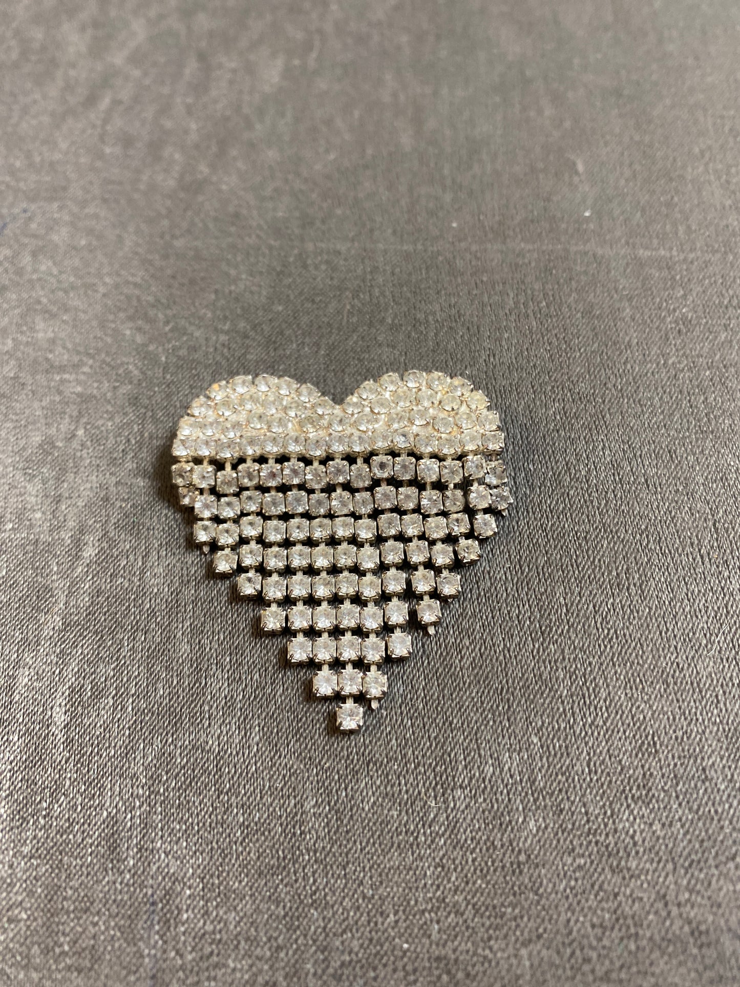 Rhinestone Brooch - Heart Dangles