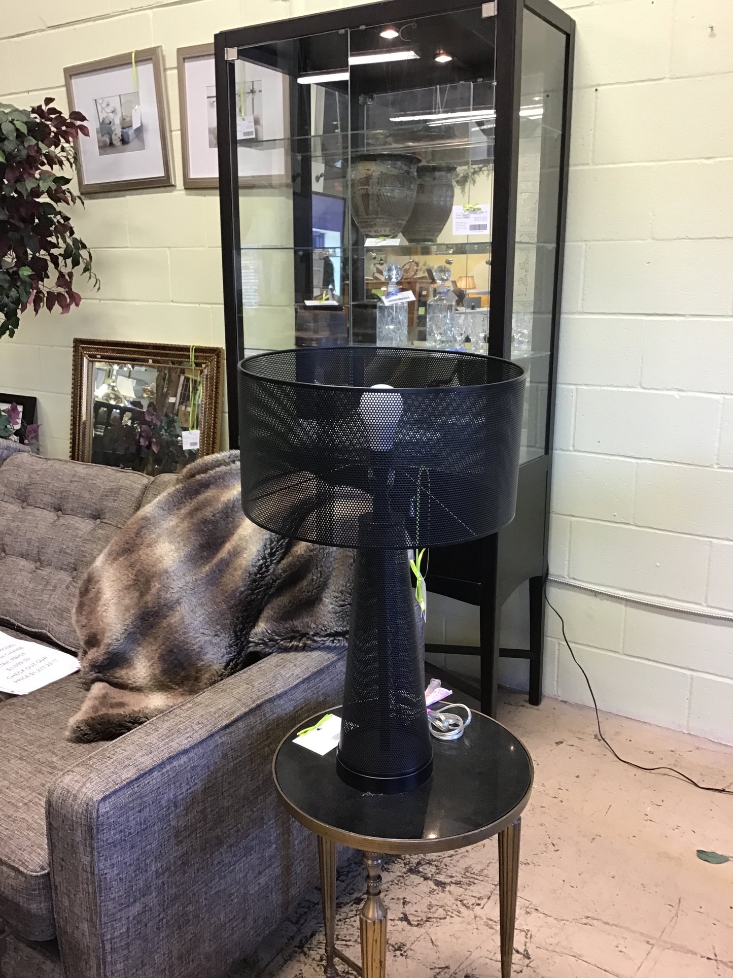 DKNY Table Lamp - Black Mesh