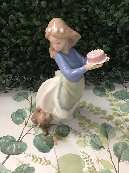 Nao by Lladro Figurine 'Puppy’s Birthday'