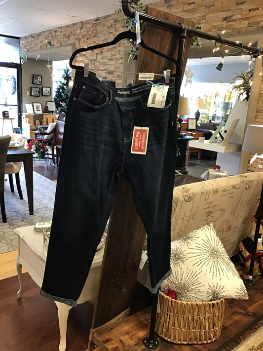 Levi Strauss Ladies Jeans *New)