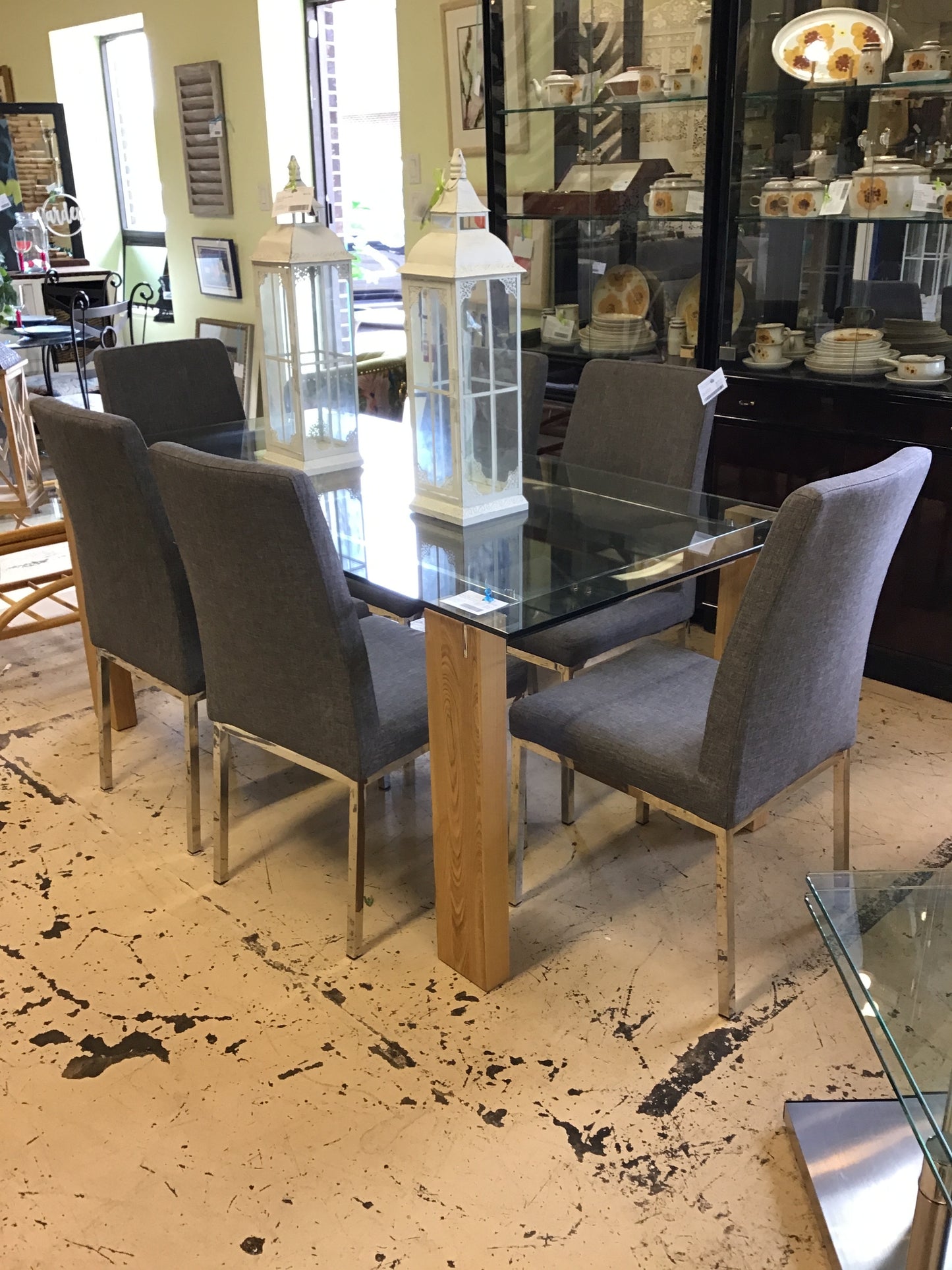 Glass Top Dining Table & 6 Chairs