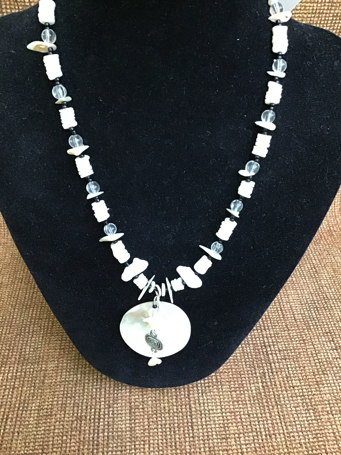 Beautiful! Shells Costume Jewelry Necklace