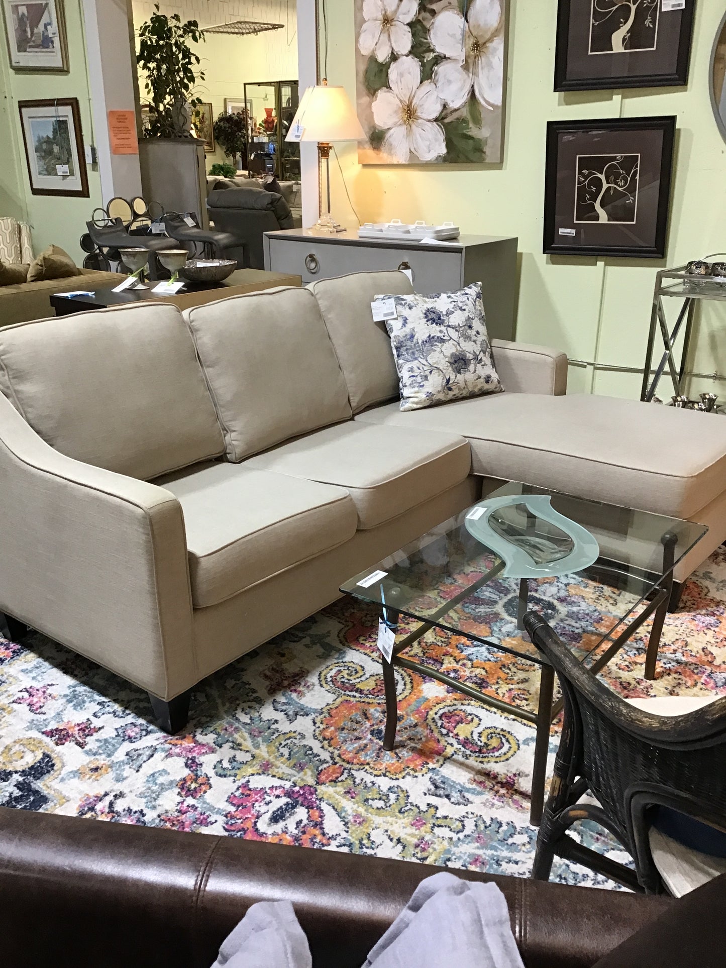 Sofa w/Chaise Ottoman