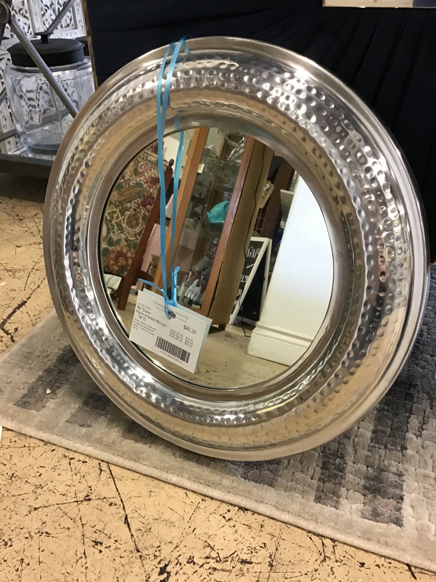 Rd Silver Hammered Mirror - 18"D