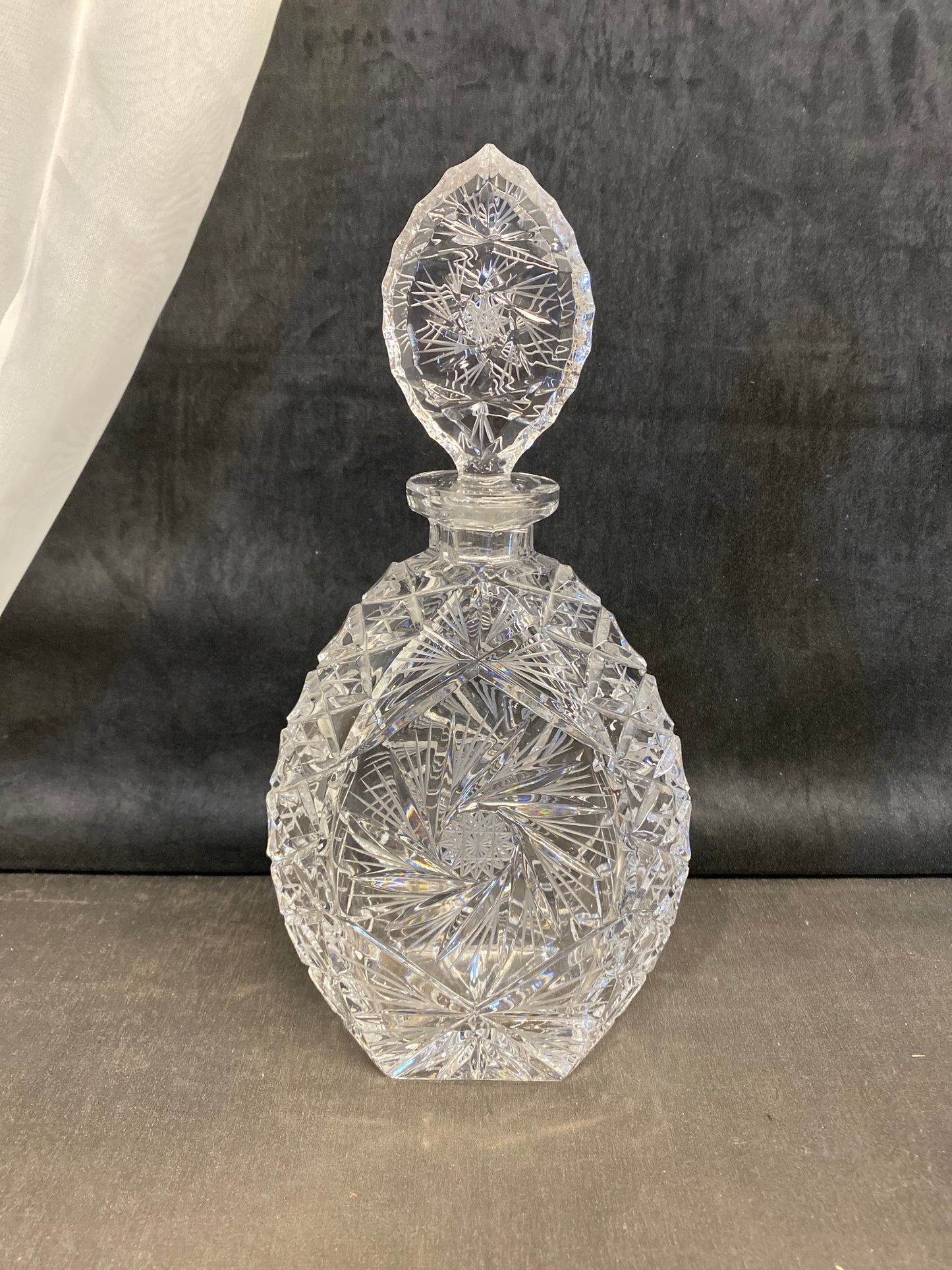 Pinwheel Crystal Decanter - Oval